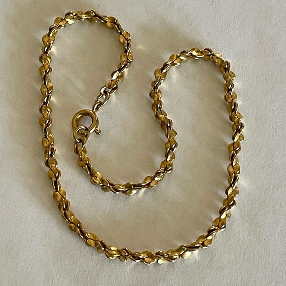 Vintage Goldtone Chain Bracelet 8” - Picture 2 of 6